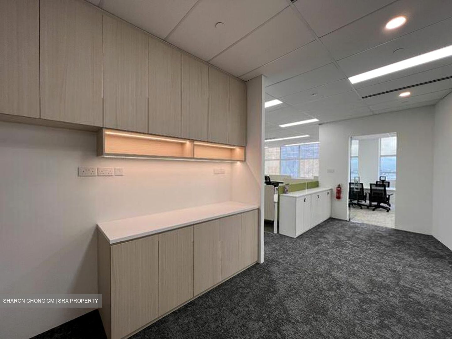 Abi Plaza (D2), Office #456495581